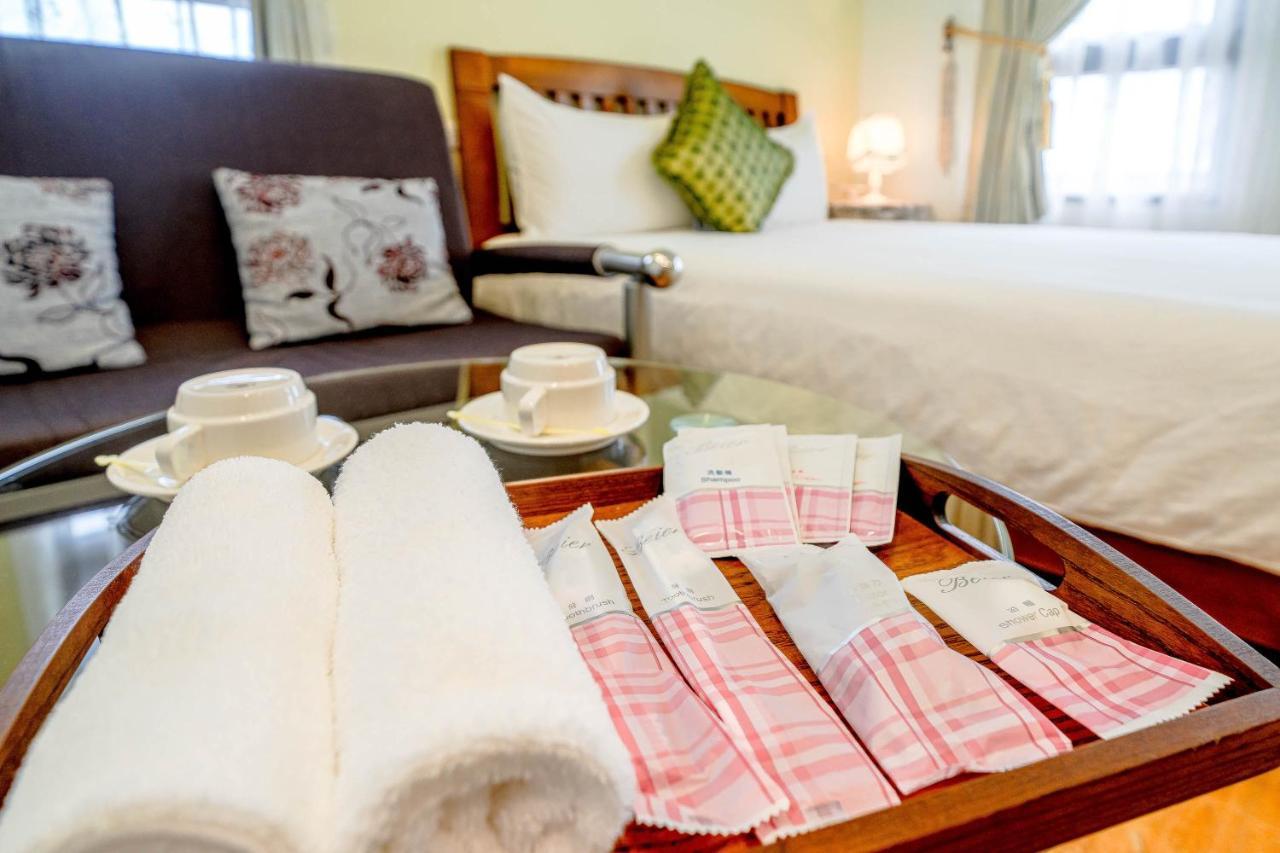 Aurora Castle Guest House La Đông Ngoại thất bức ảnh