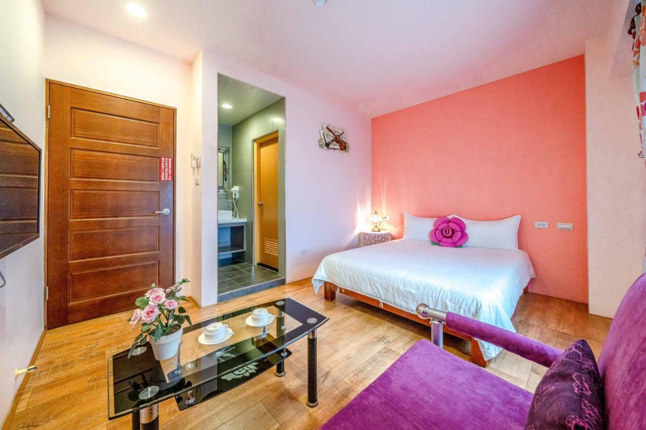 Aurora Castle Guest House La Đông Ngoại thất bức ảnh